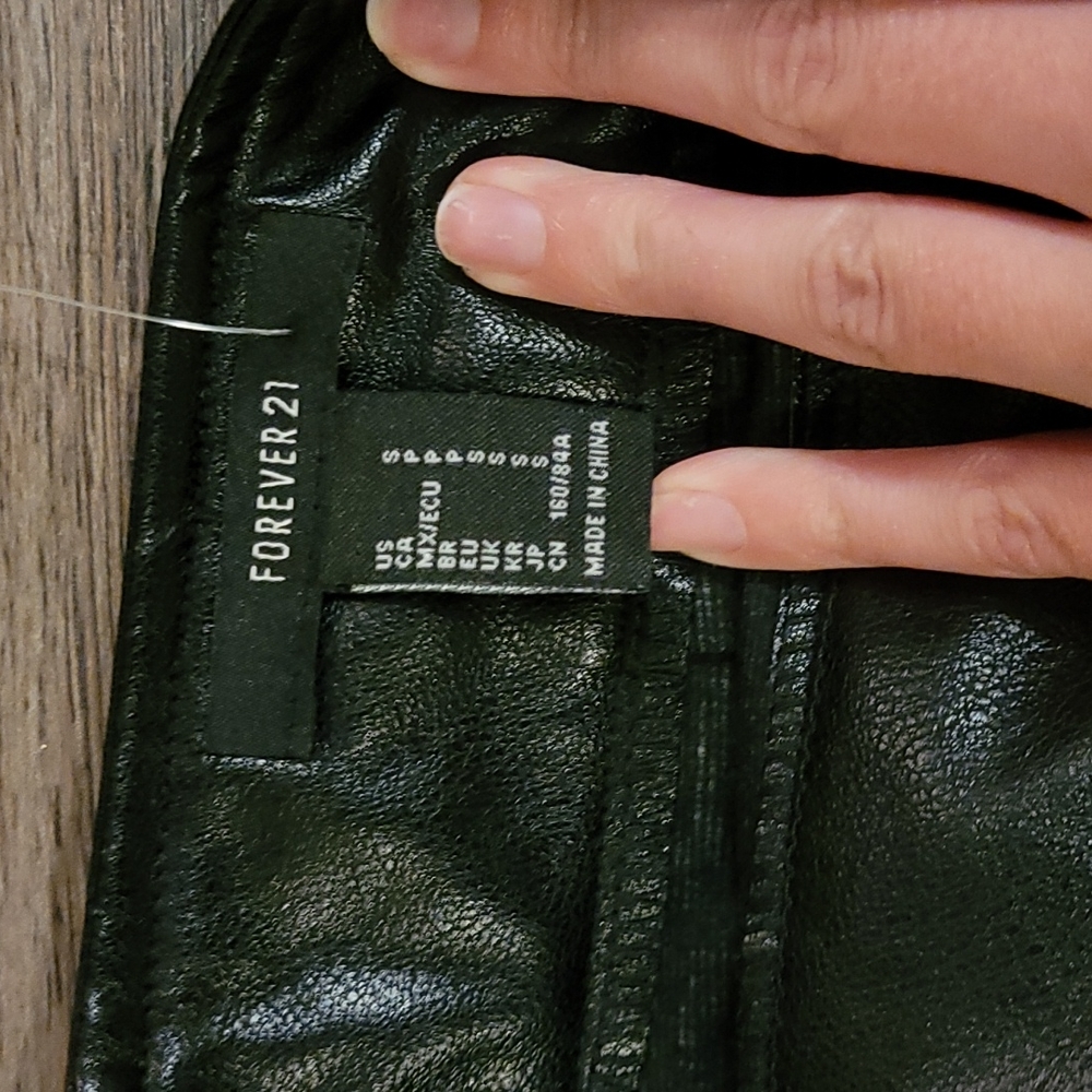 Forever21 Black Leather Skirt - Picture 4 of 6